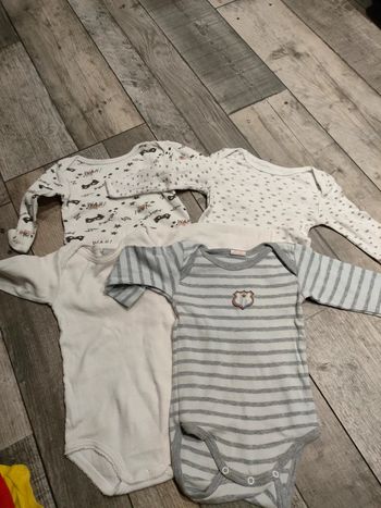 Body manches longues garçon 6 mois