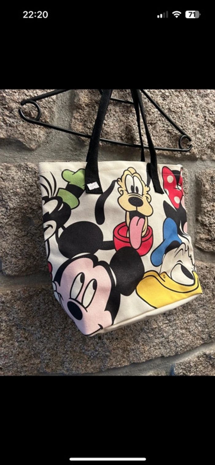 Petit sac à main neuf représentant Mickey Minnie Donald etc NON Officiel - photo numéro 3
