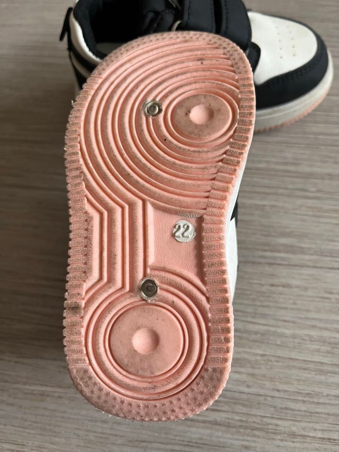 Jordan base - photo numéro 3