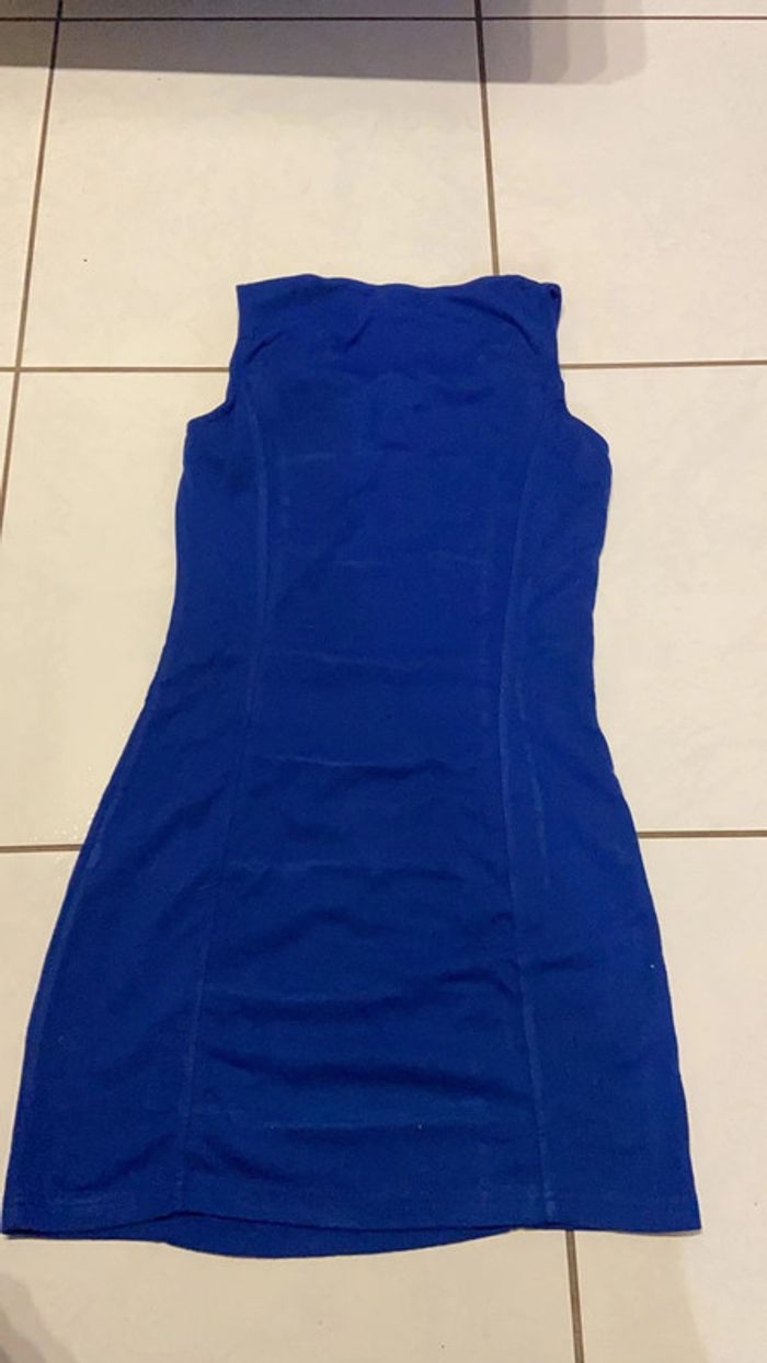Robe bleu - photo numéro 3