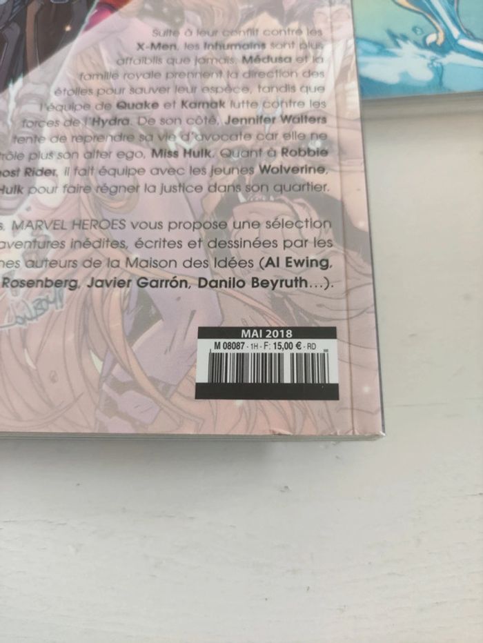 Lot comics Marvel tome 1 à 5 Marvel Heroes 272 pages - photo numéro 3