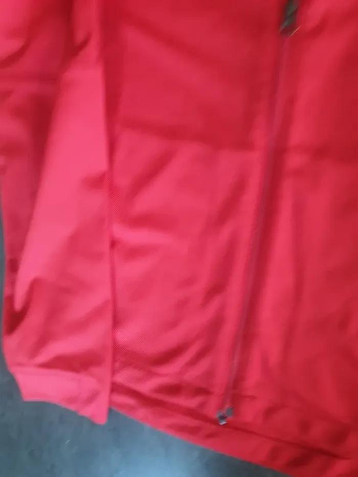 Veste Nike taille M enfant 137/147 cm - photo numéro 3