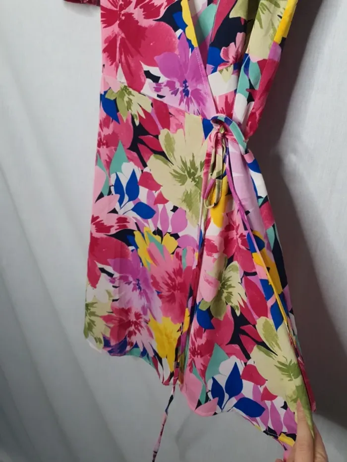 Magnifique robe portefeuille fleurie - photo numéro 4