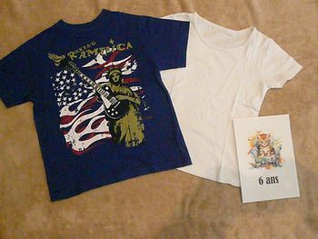 Lot de 2 tee-shirts bleu et blanc 6 ans
