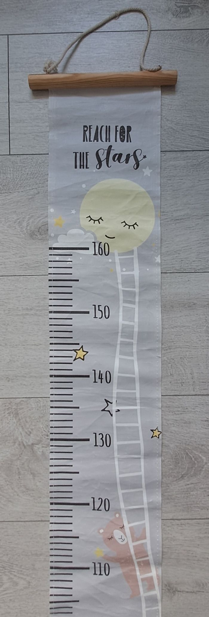 Toise pour chambre bébés enfants Gifi
