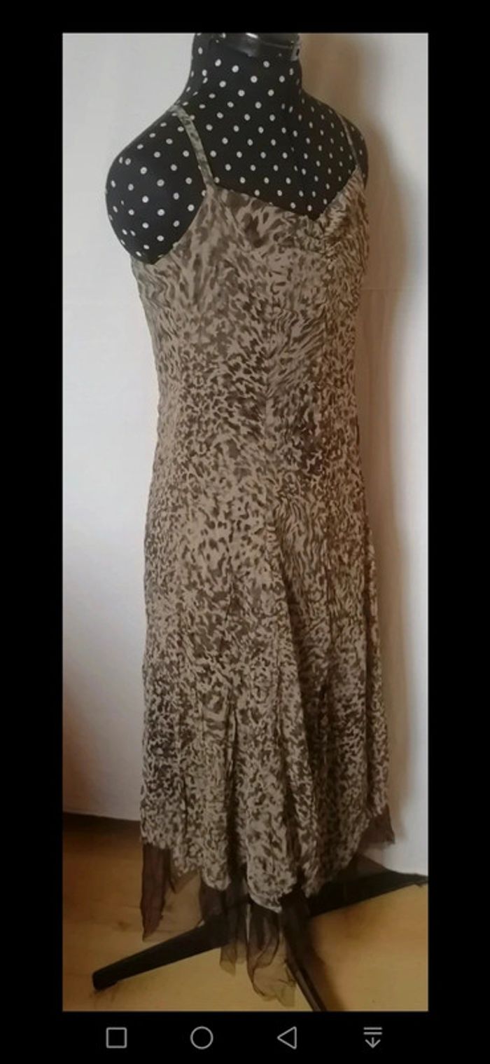 Robe bretelles volants camouflage / safari kaki marron taille 3 ou L Astuces - photo numéro 3