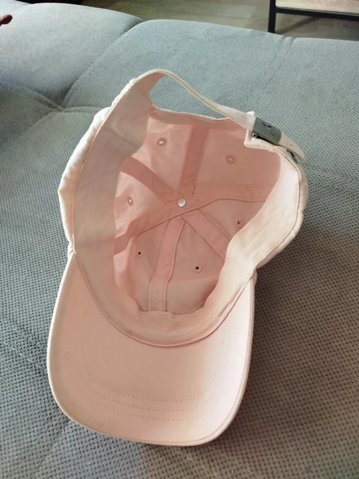 Casquette - photo numéro 2