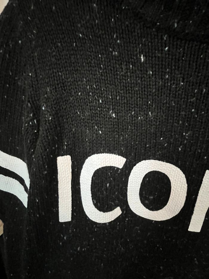 Pull à col rond floqué taille XS - photo numéro 3