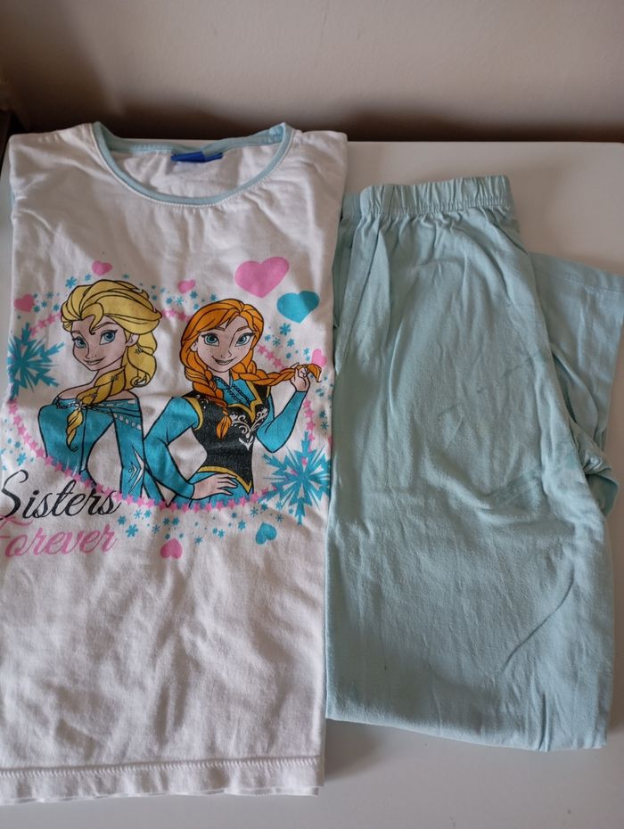 Pyjama 2 pièces. 8 ans . Coton blanc et bleu turquoise clair . Disney Reine des Neiges. Elsa et Anna. Très bon état. - photo numéro 4