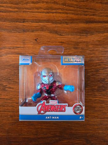 Figurine en métal Ant-Man