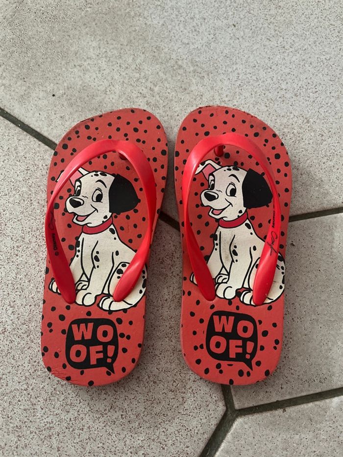Paire de tongs 101 dalmatiens en pointure 25 - 27
