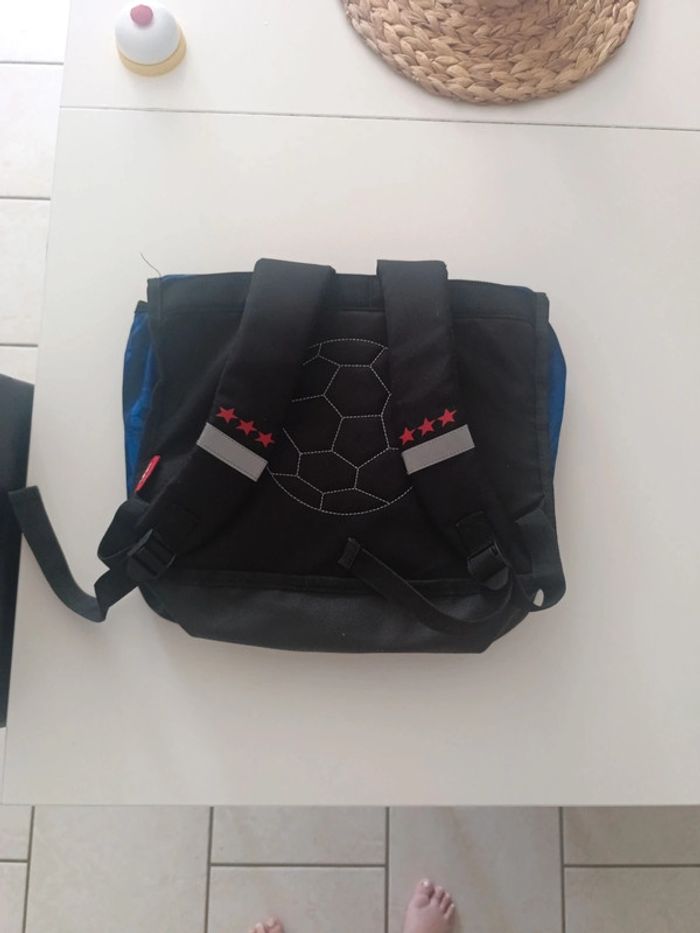 Cartable primaire garçon - photo numéro 3