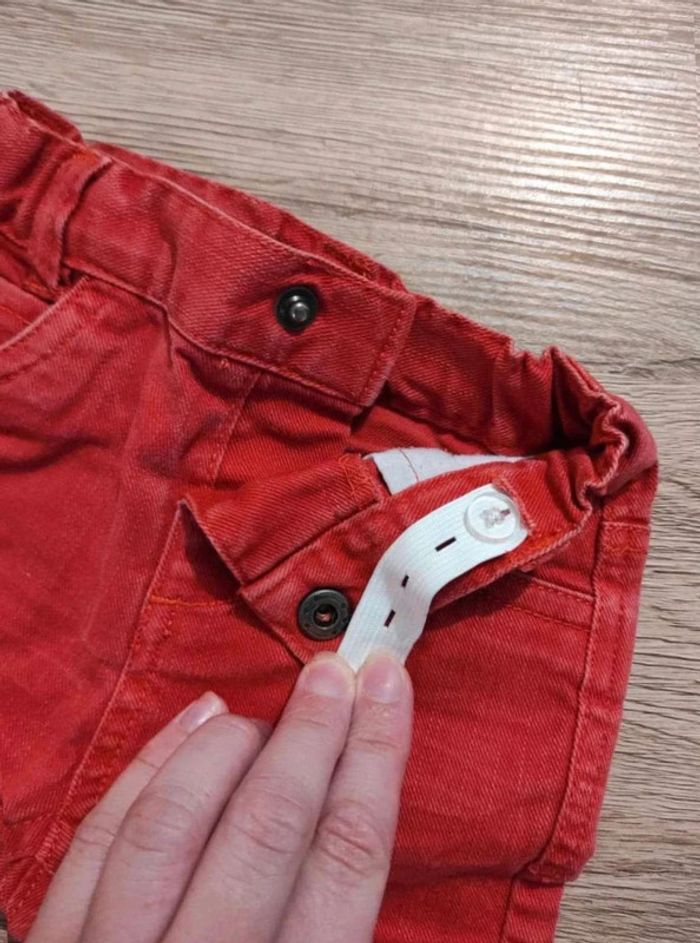 Jeans rouge tape à l'oeil 9 mois - photo numéro 4