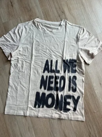 T-shirt All We Need Is Money Y2K M