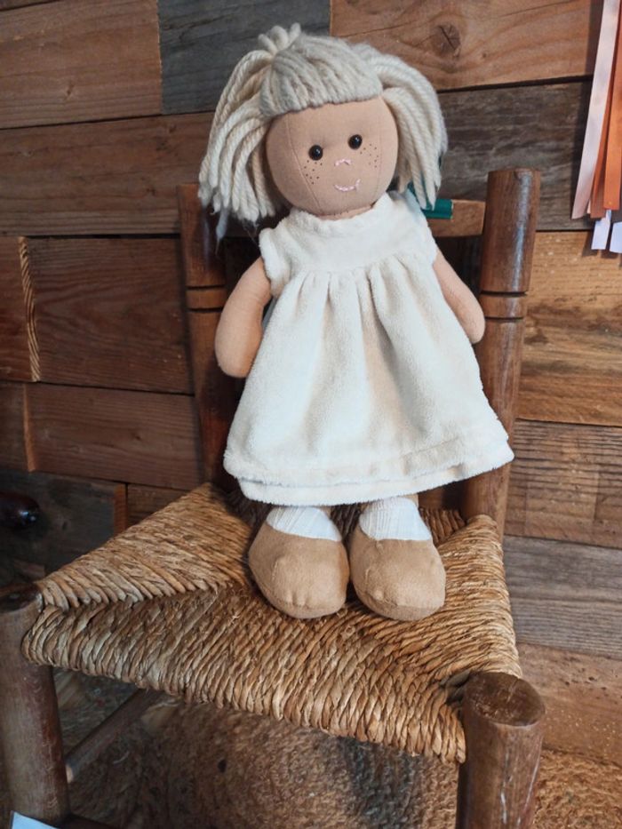 Peluche poupée la Nina tbe - photo numéro 2