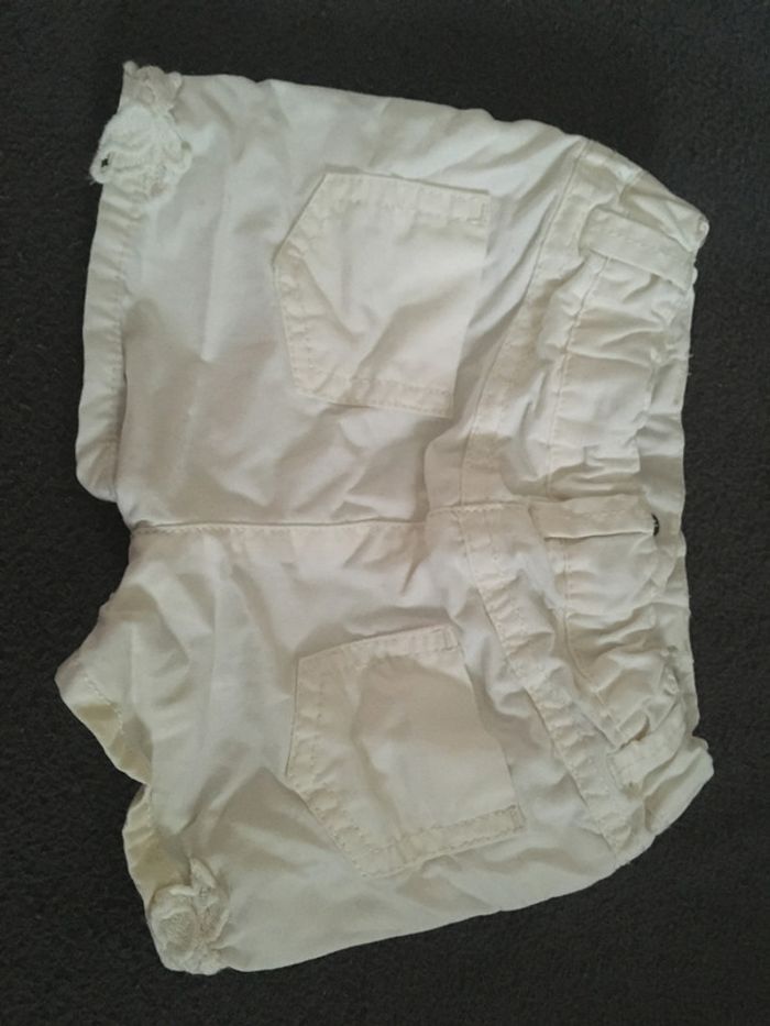 Short fille kiabi crème 6 mois - photo numéro 2