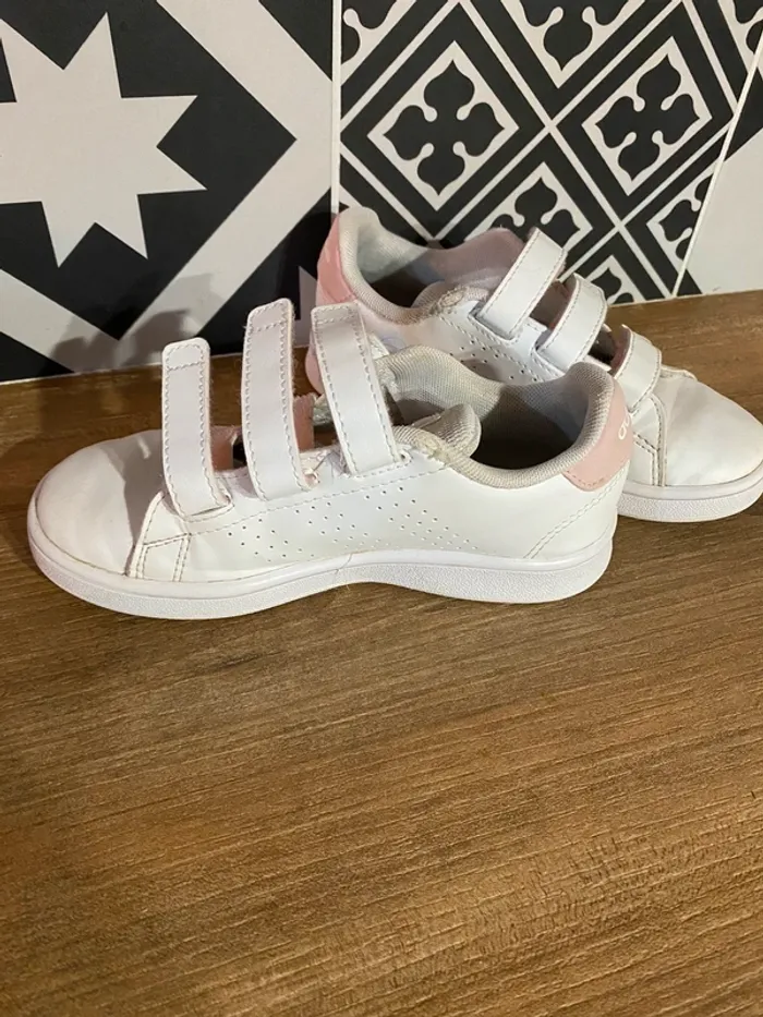 Baskets adidas taille 30. - photo numéro 8