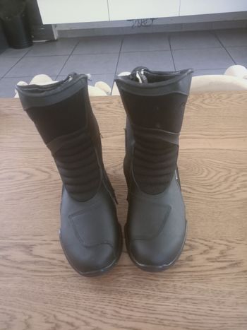 Bottes moto comme neuf