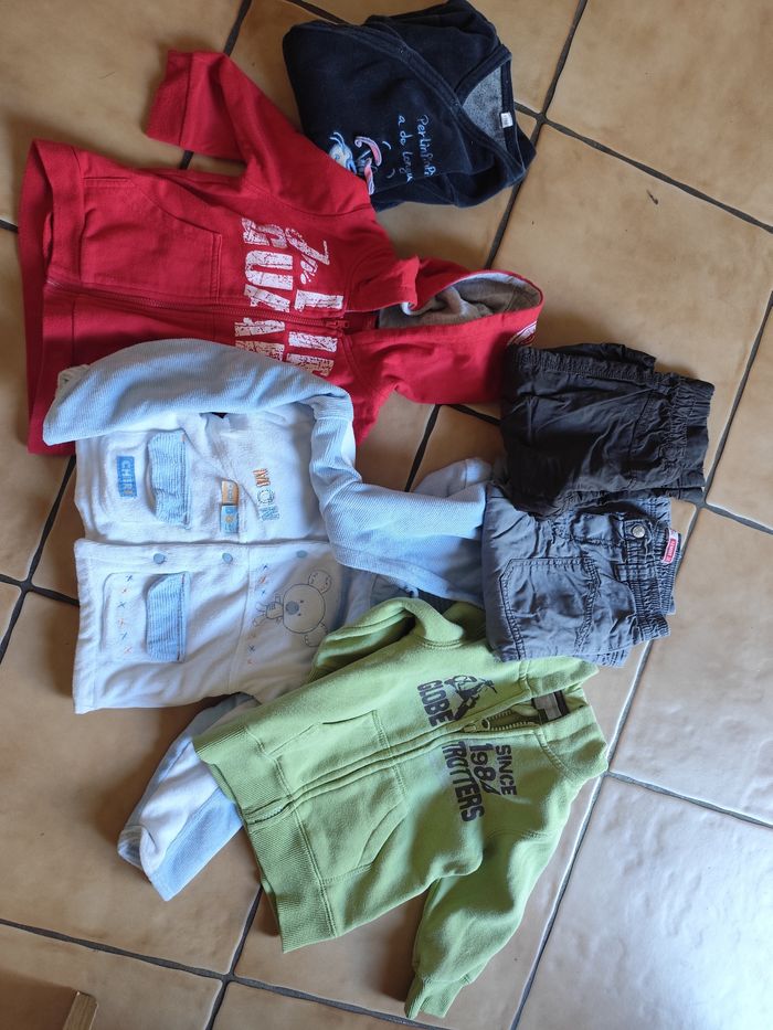 Lot vêtements garçon 12 mois