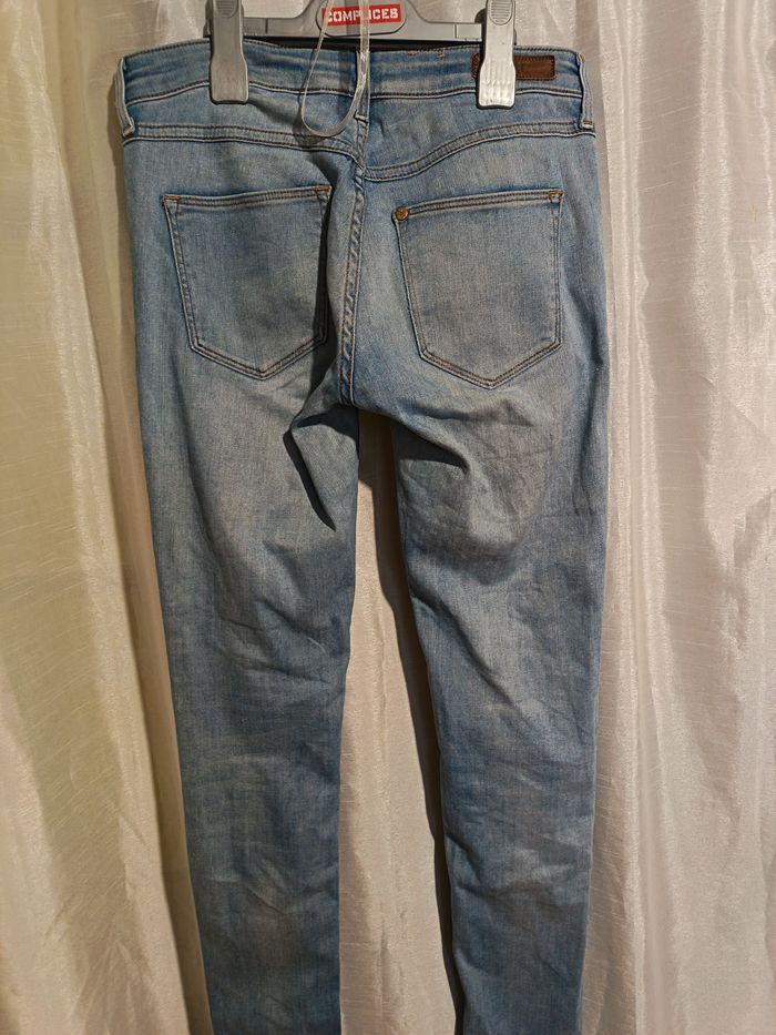 jean bleu de chez H&M 36 réf 117 P3 - photo numéro 2