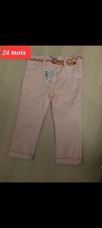 Pantalon avec ceinture fille 24 mois