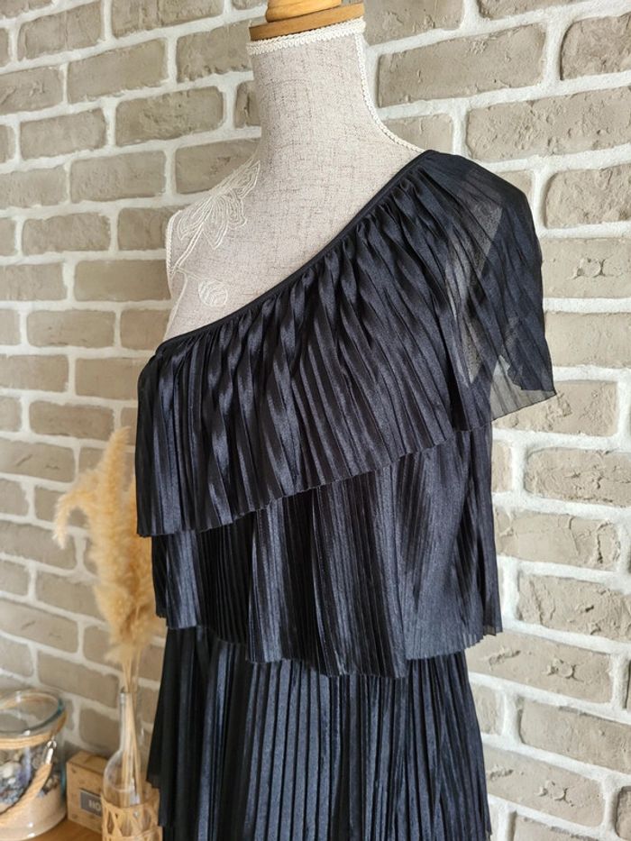 Robe de soirée tissu satiné noir et volants - Vintage Pull&Bear - photo numéro 5