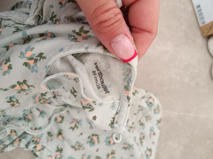 Robe fleurie - photo numéro 3