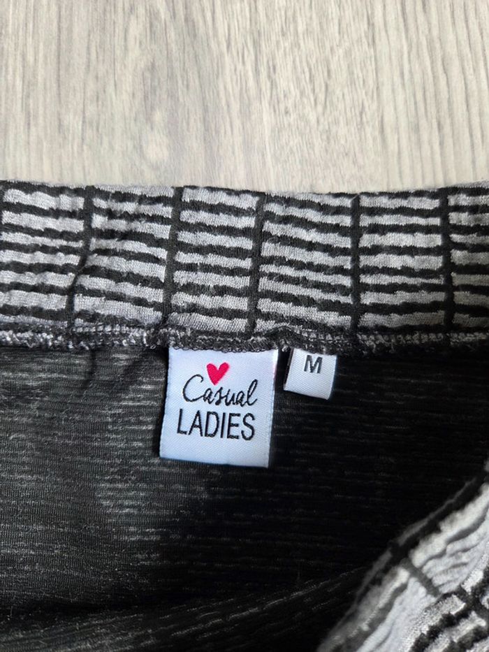 Jupe moulante casual ladies - taille M - photo numéro 3