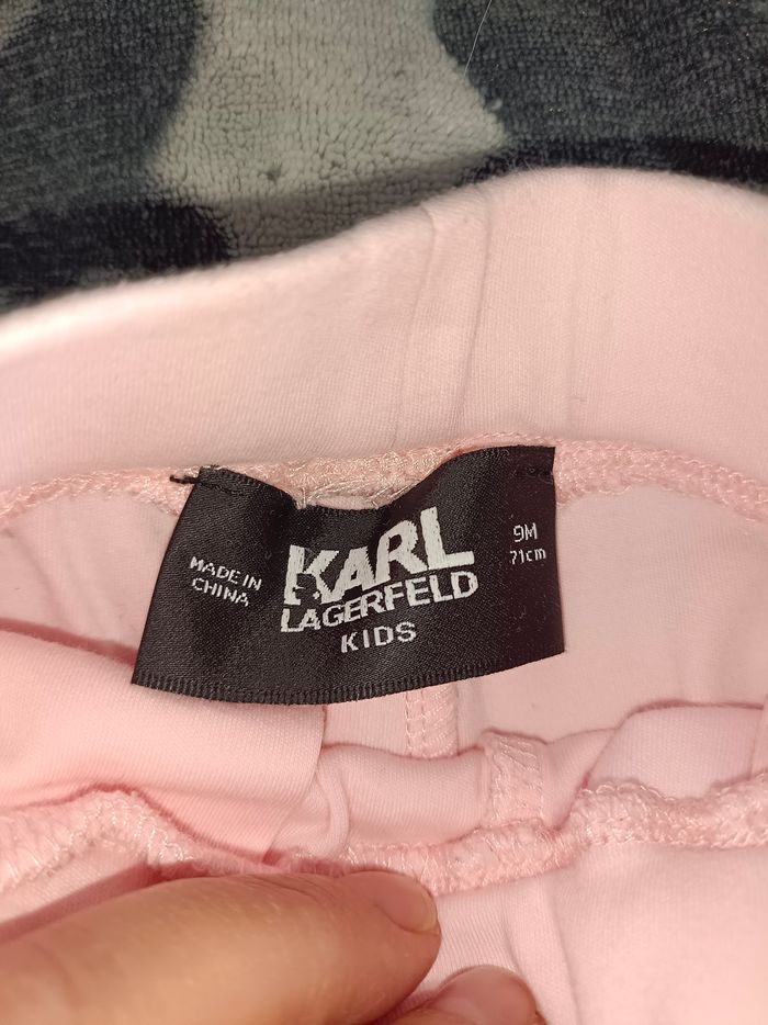 2 leggings bébé Karl Lagerfeld taille 9 mois et Hugo Boss taille mois. - photo numéro 4