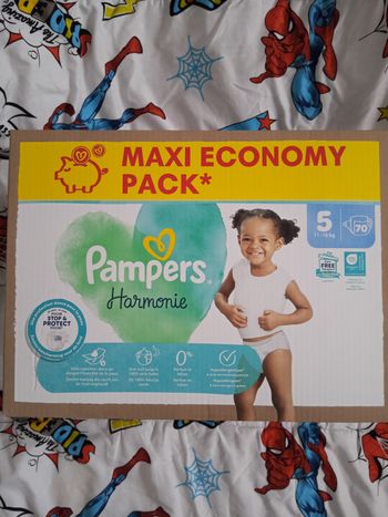 Couches Pampers harmonie taille 5