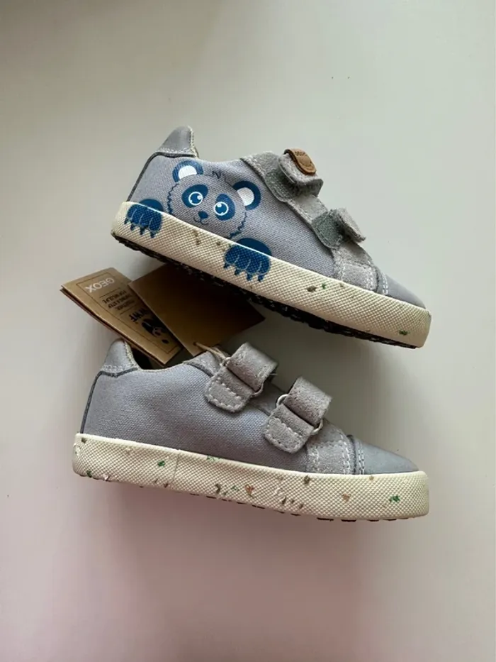 Chaussures toile mi-saison - Taille 22 - Neuves avec étiquette - photo numéro 7