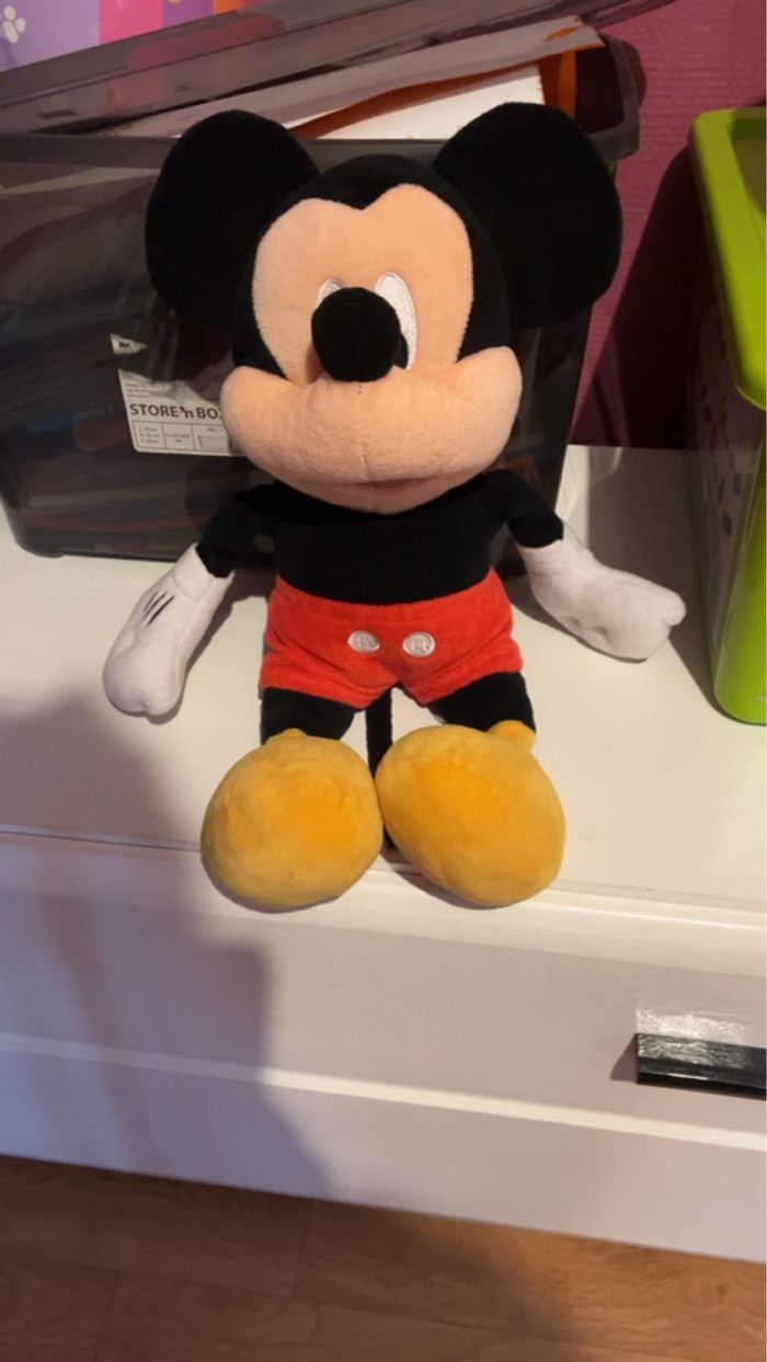 Peluche Mickey