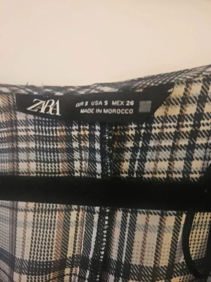 Robe Zara neuve - Taille S - photo numéro 4