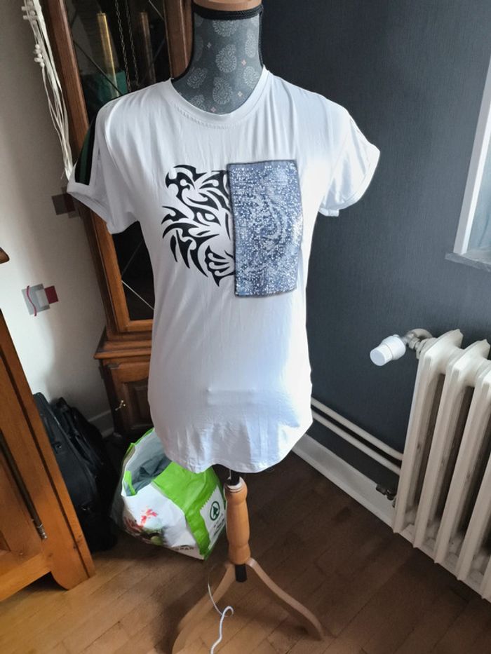 T-shirt