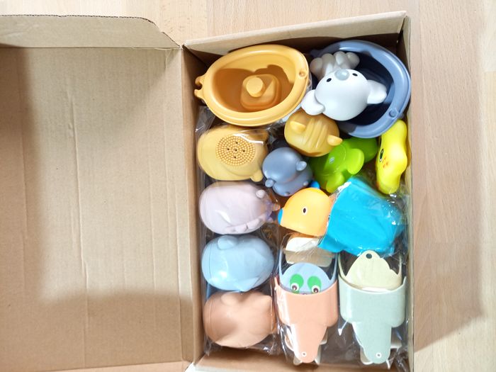 Jouets de bain 🏷 - photo numéro 2