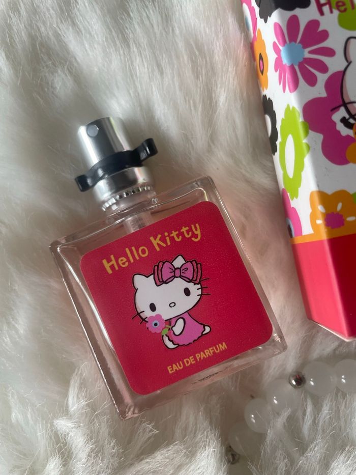 Mini parfum + bracelet hello kitty - photo numéro 2