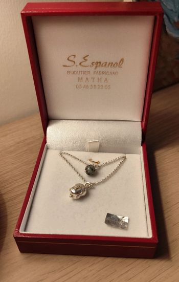 Collier en argent 925 et pierre naturelle