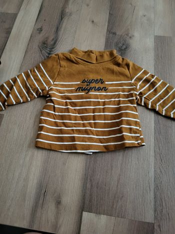 Sous pull tape à l'œil