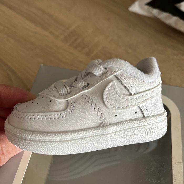 Basket blanche taille 16 Nike force 1 - photo numéro 2