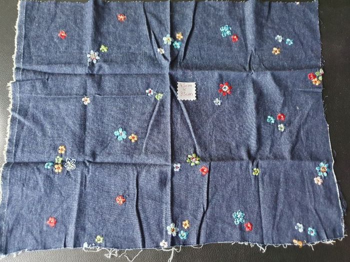Tissu jeans fleurs élastique 45x35cm