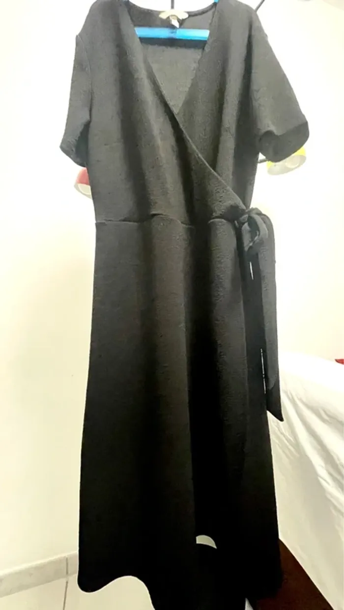 Magnifique robe H&M noir - photo numéro 8