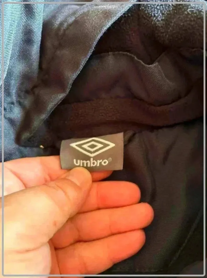 Tres beau manteau umbro taille 12-13ans - photo numéro 5