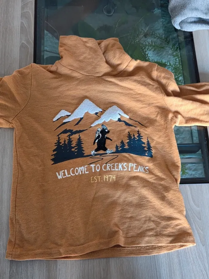 Tee shirt manche longue taille 8ans
