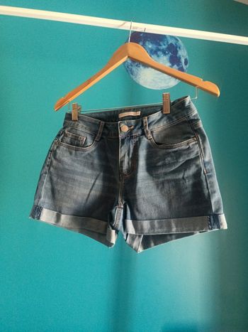 Short jeans