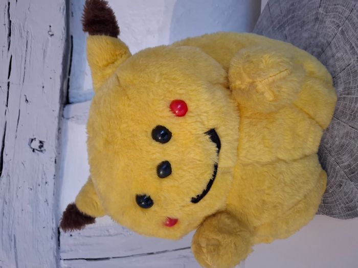Peluche Vintage Pokémon Pikachu - photo numéro 4