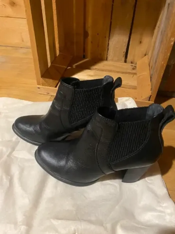 Bottines Ugg - photo numéro 2