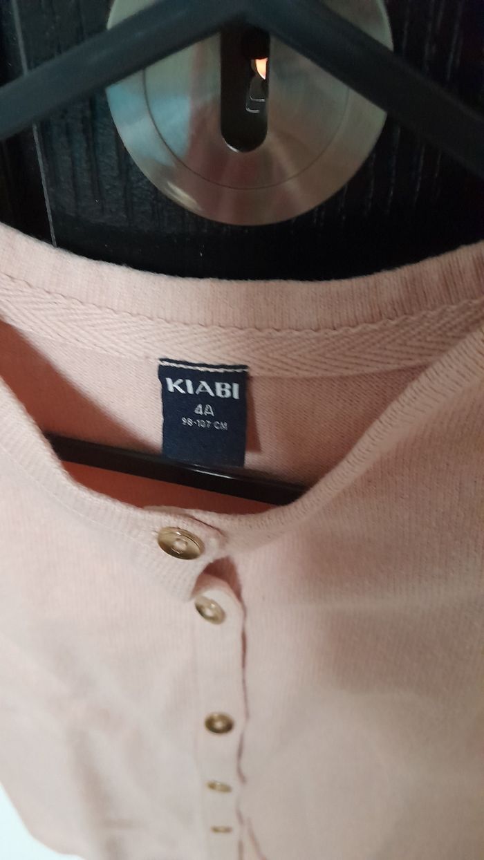 Lot gilets fille 4ans - photo numéro 7