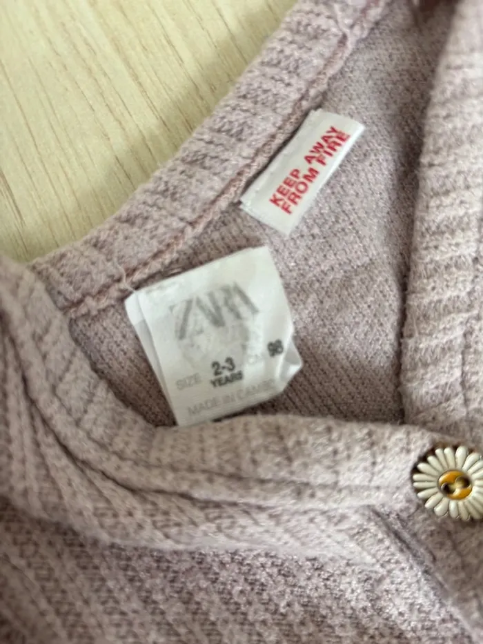 Gilet vieux rose Zara taille 2-3 ans - photo numéro 2