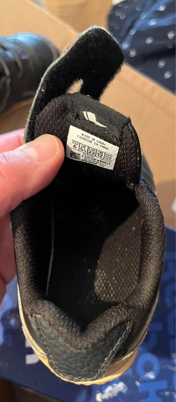 Jolie paire de baskets Reebok T. 22 garçon - photo numéro 8