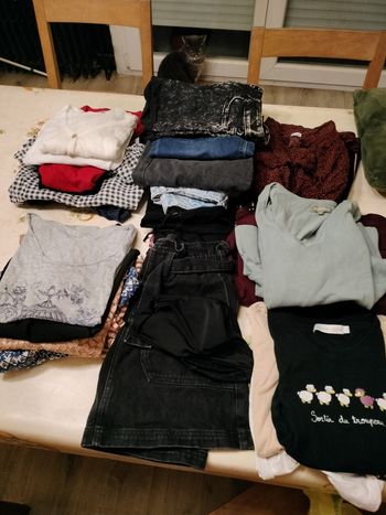 Lot de 26 pièces taille 36 femme